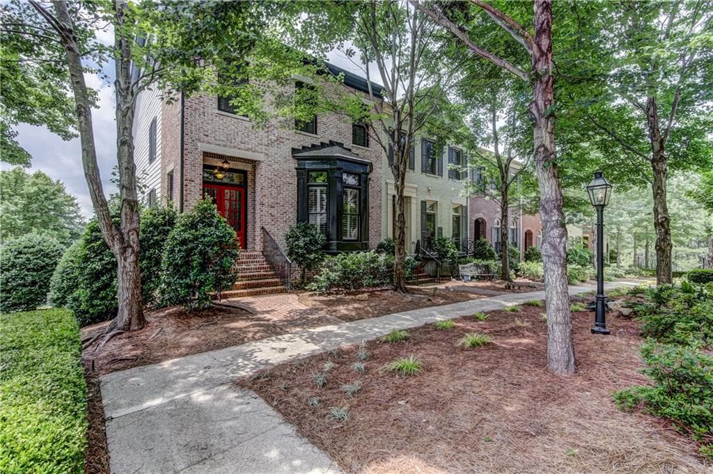 3 bedroom, 2,574 sq ft townhouse sold at 123 W Ridge Way, Roswell, GA 30076