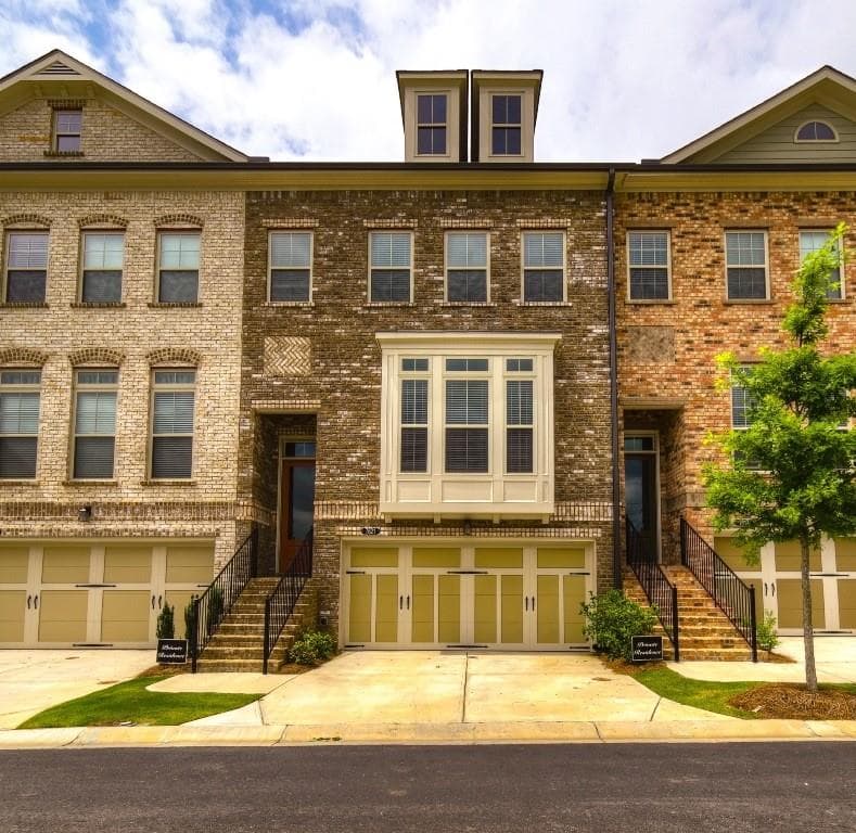 4 bedroom, 2,363 sq ft townhouse sold at 7821 Laurel Crest Drive 7821, Johns Creek, GA 30024