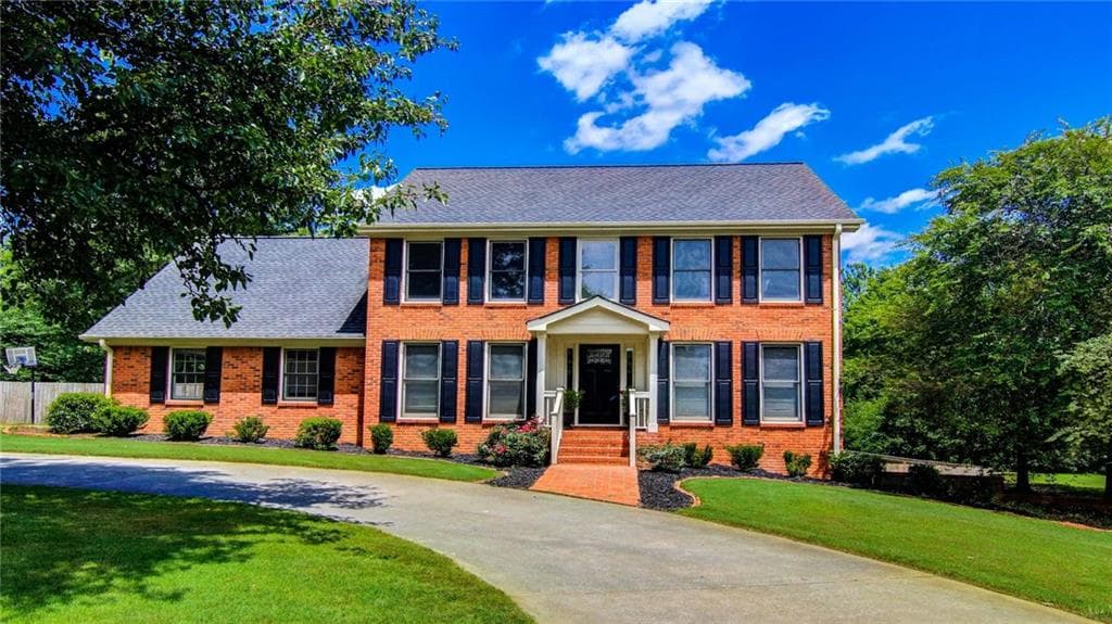5 bedroom, 2,450 sq ft single family residence sold at 1502 Shoal Creek Drive, Conyers, GA 30094