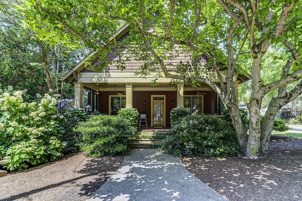 3 bedroom, 1,650 sq ft single family residence sold at 168 Murray Hill Avenue, Atlanta, GA 30317