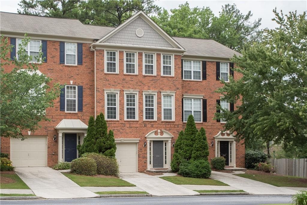 2333 Towneheights Terrace 13, Atlanta, GA 30339 — most recent listing photo