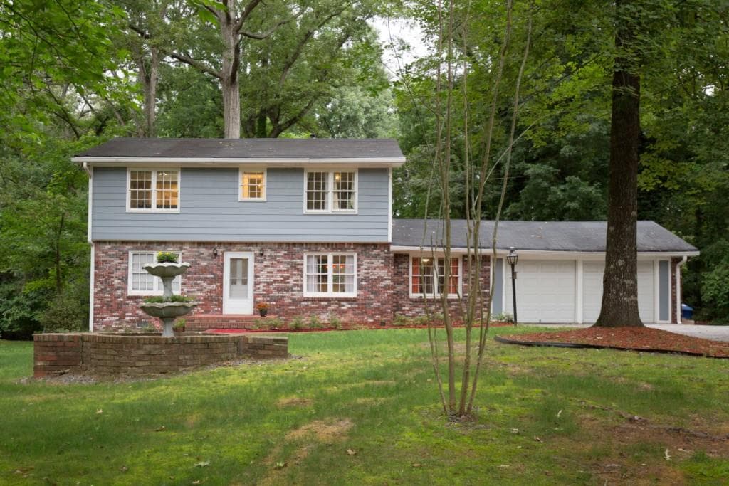 4 bedroom, 2,514 sq ft single family residence sold at 3645 Melvin Drive, Atlanta, GA 30331