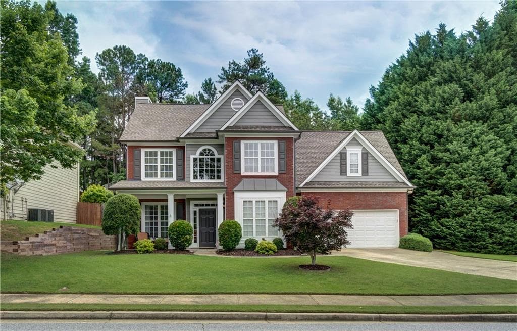 4 bedroom, 2,410 sq ft single family residence sold at 3215 Goldmist Drive, Buford, GA 30519