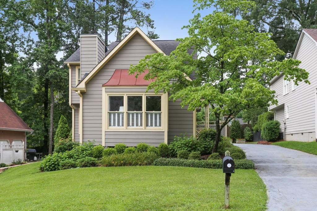 1055 Club Place, Brookhaven, GA 30319 — most recent listing photo