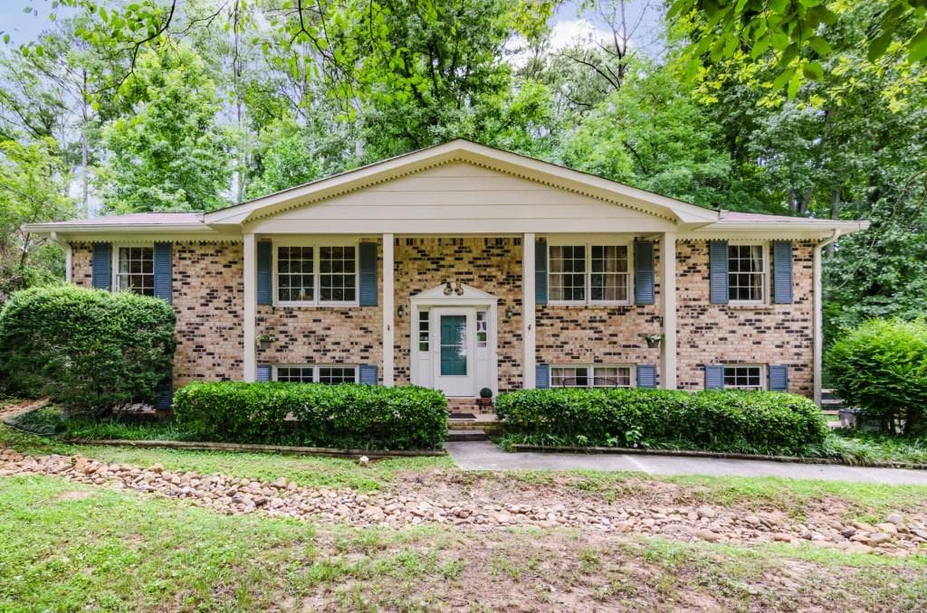 226 Pinetree Drive, Marietta, GA 30068 — most recent listing photo