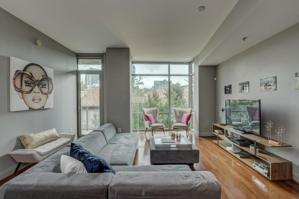 1 bedroom, 956 sq ft condominium sold at 905 Juniper Street 316, Atlanta, GA 30309
