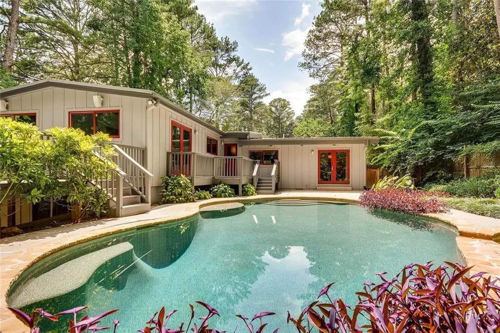 5 bedroom, 3,604 sq ft single family residence sold at 3433 Archwood Drive, Atlanta, GA 30340