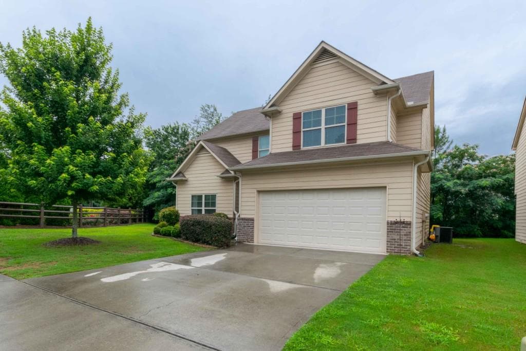 4 bedroom, 2,131 sq ft single family residence sold at 1206 Castleberry Drive, Buford, GA 30518