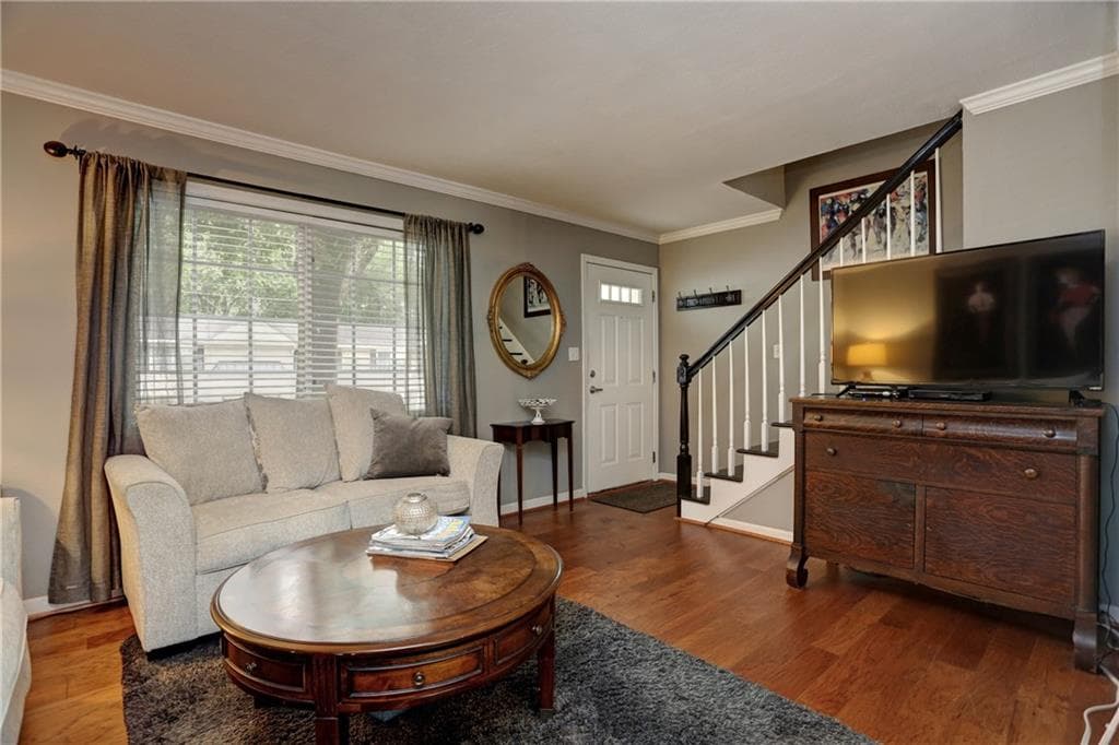 2 bedroom, 1,000 sq ft townhouse sold at 6940 Roswell Road 16B, Atlanta, GA 30328