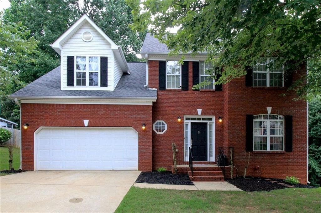 2975 Ridge Oak Drive, Suwanee, GA 30024 — most recent listing photo