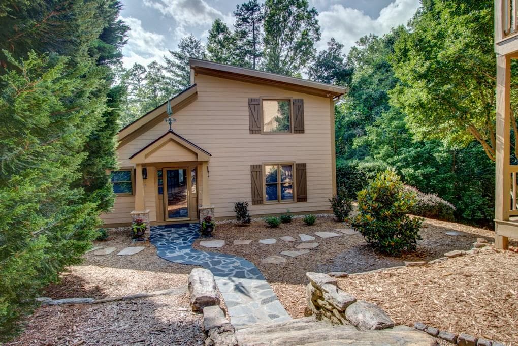 6250 Grant Ford Road, Gainesville, GA 30506 — most recent listing photo