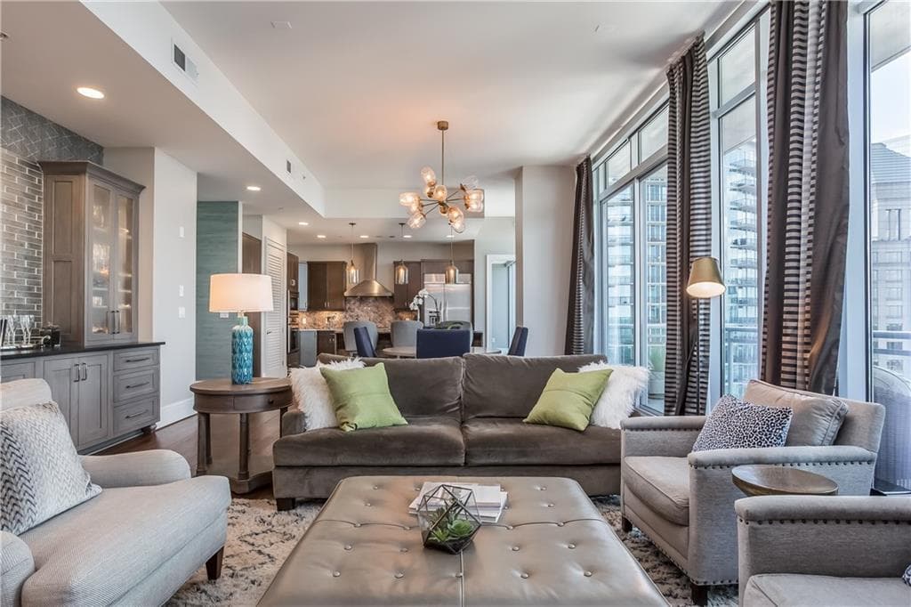 2 bedroom, 2,289 sq ft condominium sold at 1065 Peachtree Street 3205, Atlanta, GA 30309