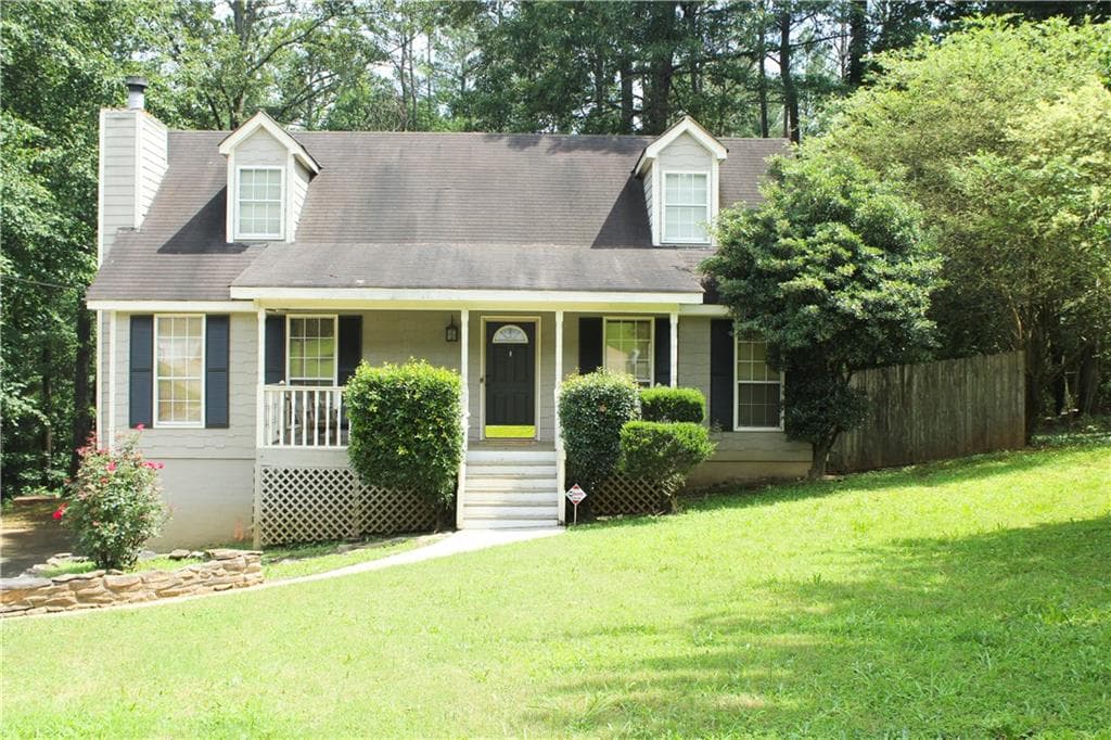 3 bedroom, 1,568 sq ft single family residence sold at 1310 Charter Oaks Lane, Lawrenceville, GA 30046