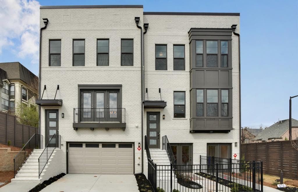 3 bedroom townhouse sold at 860 Stone Hill Lane, Atlanta, GA 30324