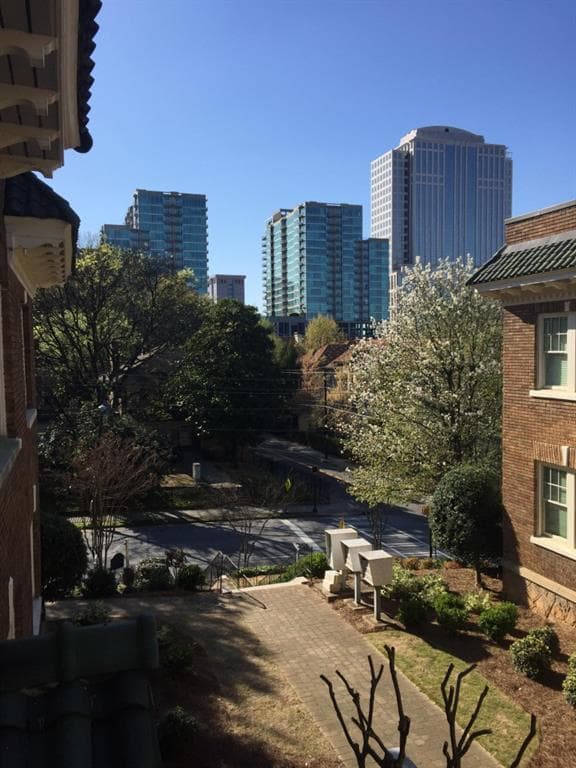 1 bedroom, 728 sq ft condominium sold at 907 Piedmont Avenue 4, Atlanta, GA 30309