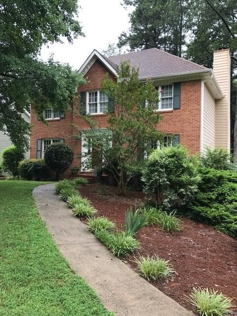 4 bedroom, 2,132 sq ft single family residence sold at 1608 Pine Creek Way, Woodstock, GA 30188
