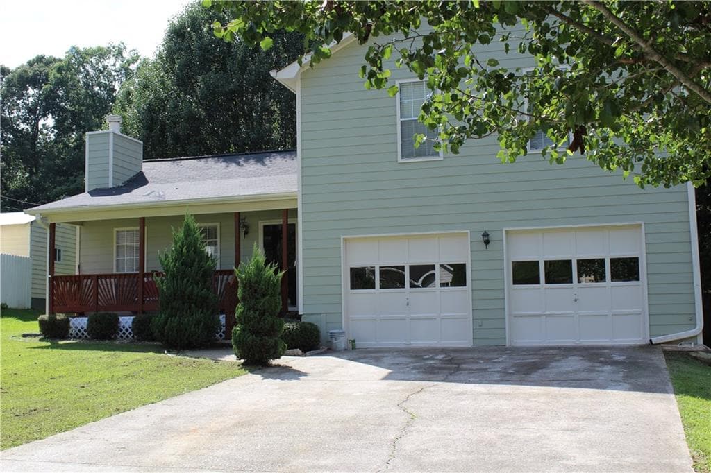 5580 Princeton Oaks Drive, Sugar Hill, GA 30518 — most recent listing photo
