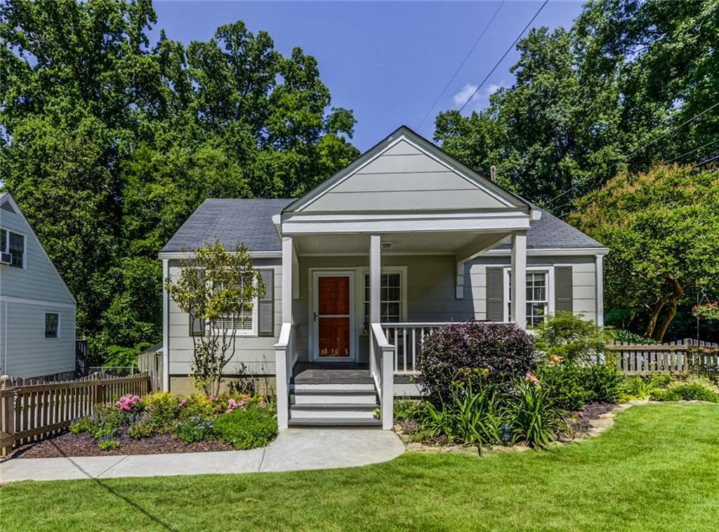 3 bedroom, 1,240 sq ft single family residence sold at 749 Gresham Avenue, Atlanta, GA 30316