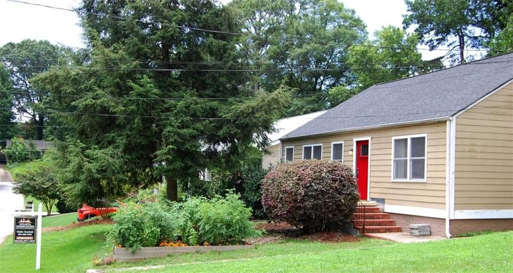 2527 Constance Street, East Point, GA 30344 — most recent listing photo