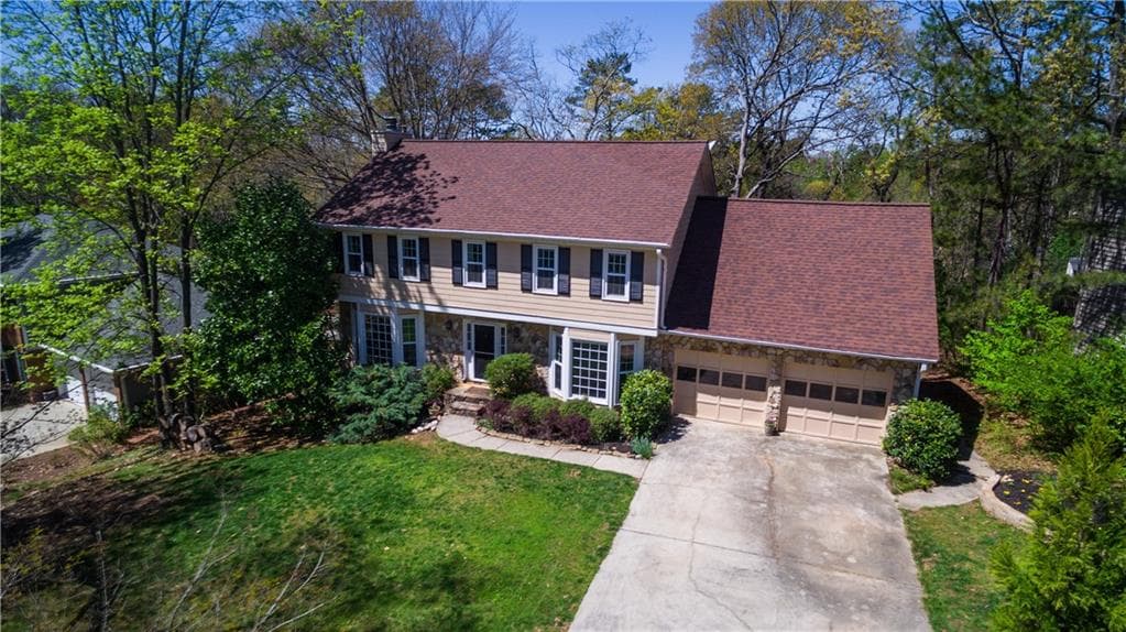 5 bedroom, 2,674 sq ft single family residence sold at 9126 Branch Valley Way, Roswell, GA 30076