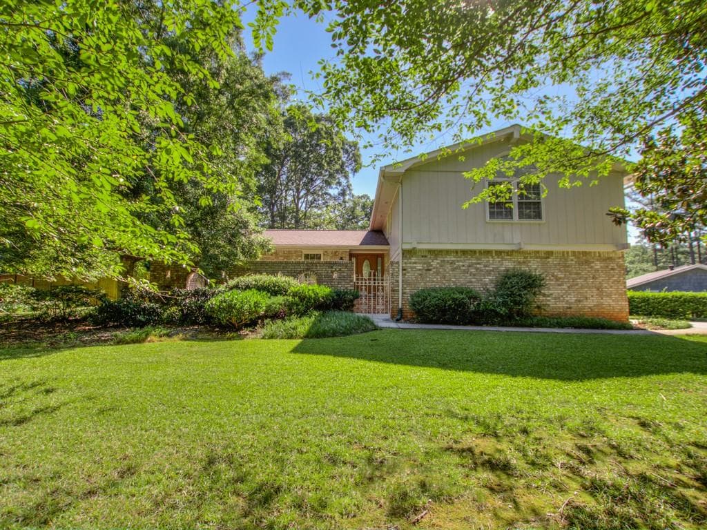 4604 Waterford Court, Dunwoody, GA 30338 — most recent listing photo