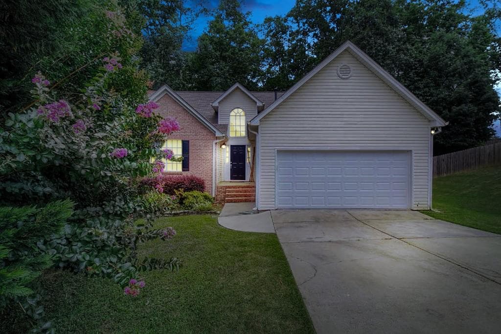 5 bedroom, 3,688 sq ft single family residence sold at 1418 Wilkes Ive Drive, Dacula, GA 30019
