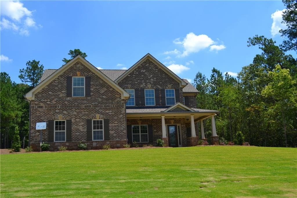4 bedroom, 2,800 sq ft single family residence sold at 7460 River Walk Drive, Douglasville, GA 30135