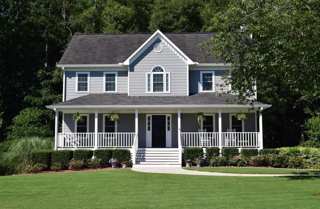 3 bedroom, 2,263 sq ft single family residence sold at 3320 Coles Creek Drive, Buford, GA 30519