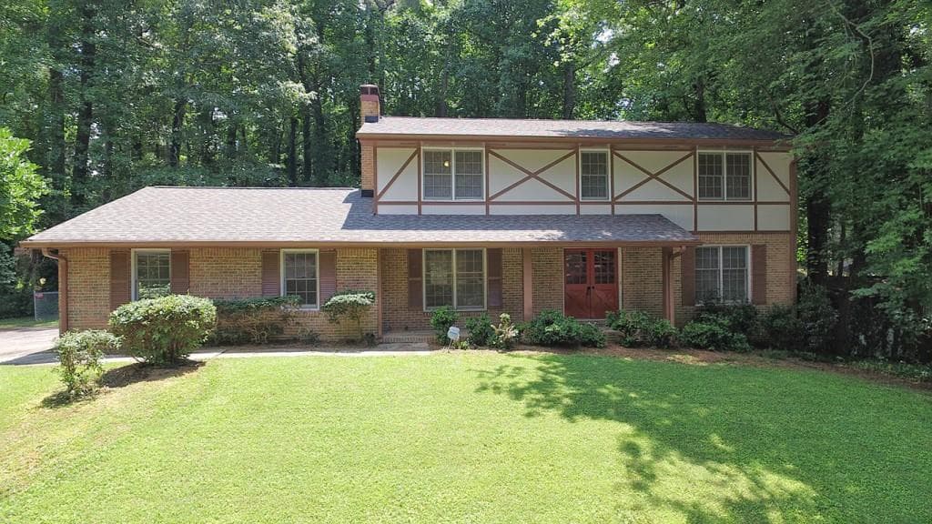 4 bedroom, 2,456 sq ft single family residence sold at 4383 Lake Breeze Drive, Stone Mountain, GA 30083