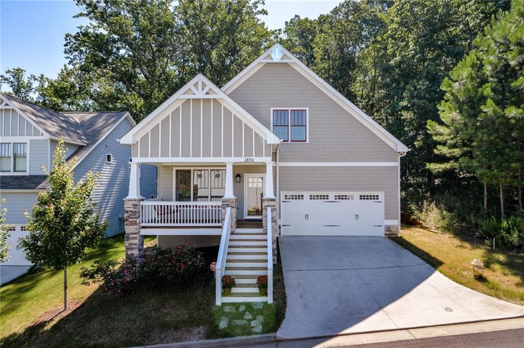 3 bedroom, 2,197 sq ft single family residence sold at 2896 Silver Hill Terrace, Atlanta, GA 30316