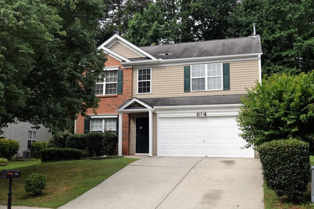 574 Ives Circle, Lilburn, GA 30047 — most recent listing photo