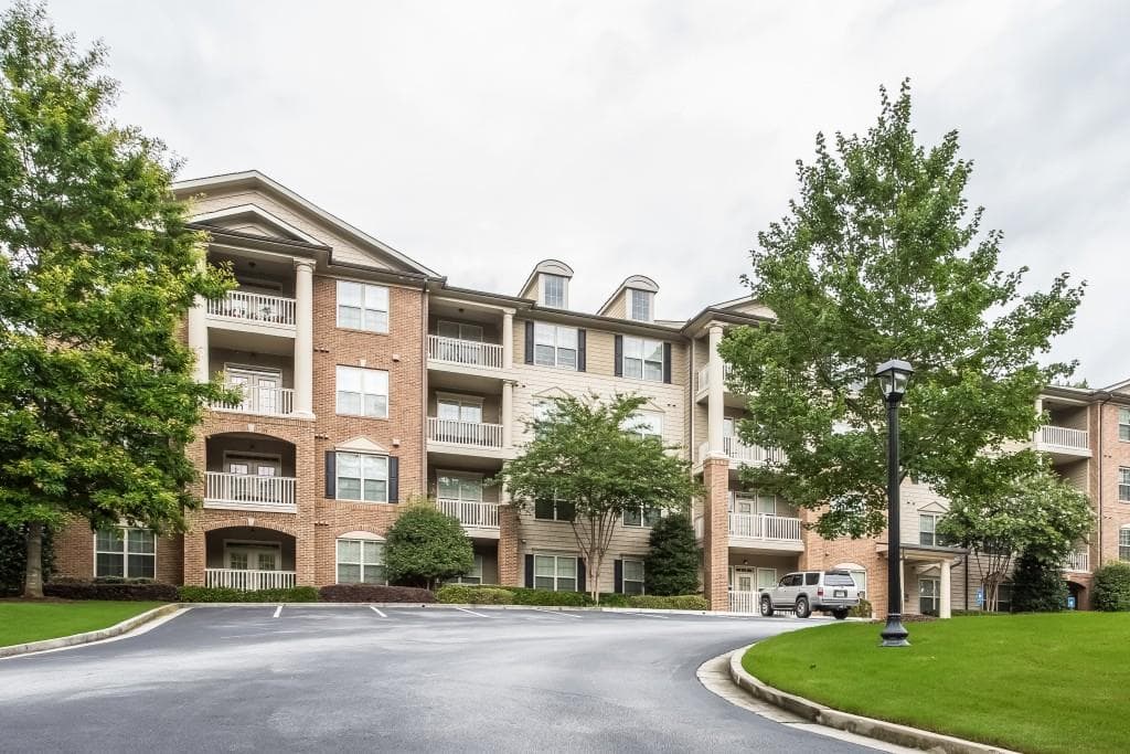 1910 Cedar Glenn Way 4406, Atlanta, GA 30339 — most recent listing photo