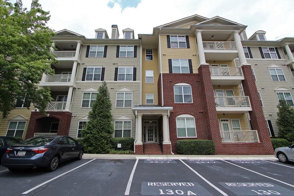 2 bedroom, 1,350 sq ft condominium sold at 3150 Woodwalk Drive 3412, Atlanta, GA 30339