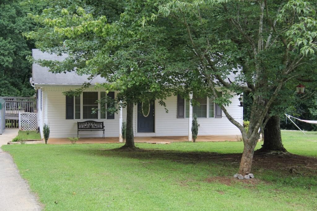 5886 Highway 129, Cleveland, GA 30528 — most recent listing photo