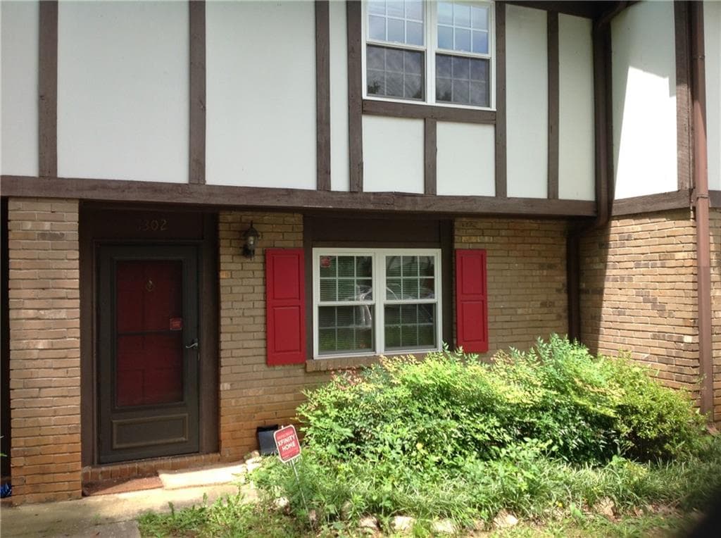 1302 Wamsley Way, Stone Mountain, GA 30083 — most recent listing photo