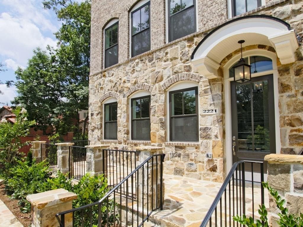 2221 Adler Drive 5, Brookhaven, GA 30319 — most recent listing photo