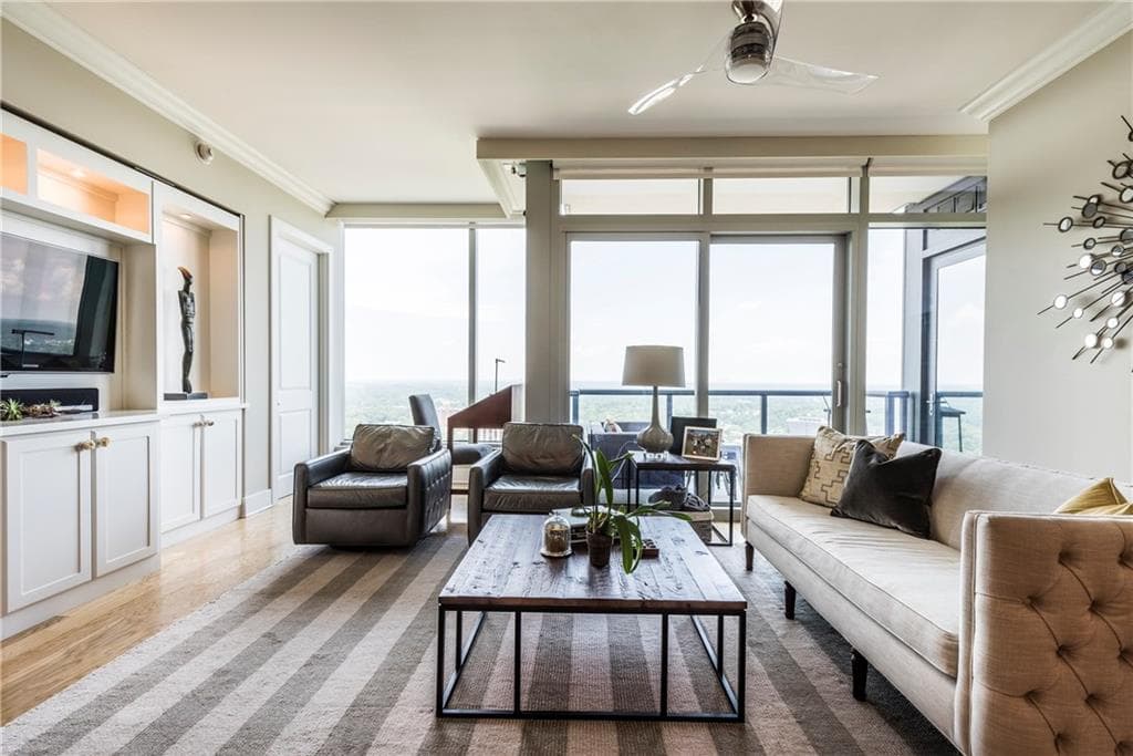 2 bedroom, 1,776 sq ft condominium sold at 3630 Peachtree Road 2902, Atlanta, GA 30326