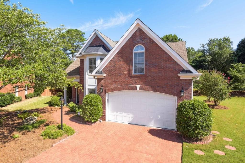 1605 Glenhurst Drive, Snellville, GA 30078 — most recent listing photo