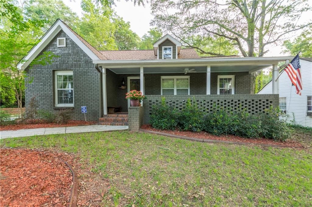 4 bedroom, 1,787 sq ft single family residence sold at 1214 Stoneybrook Drive, Atlanta, GA 30316