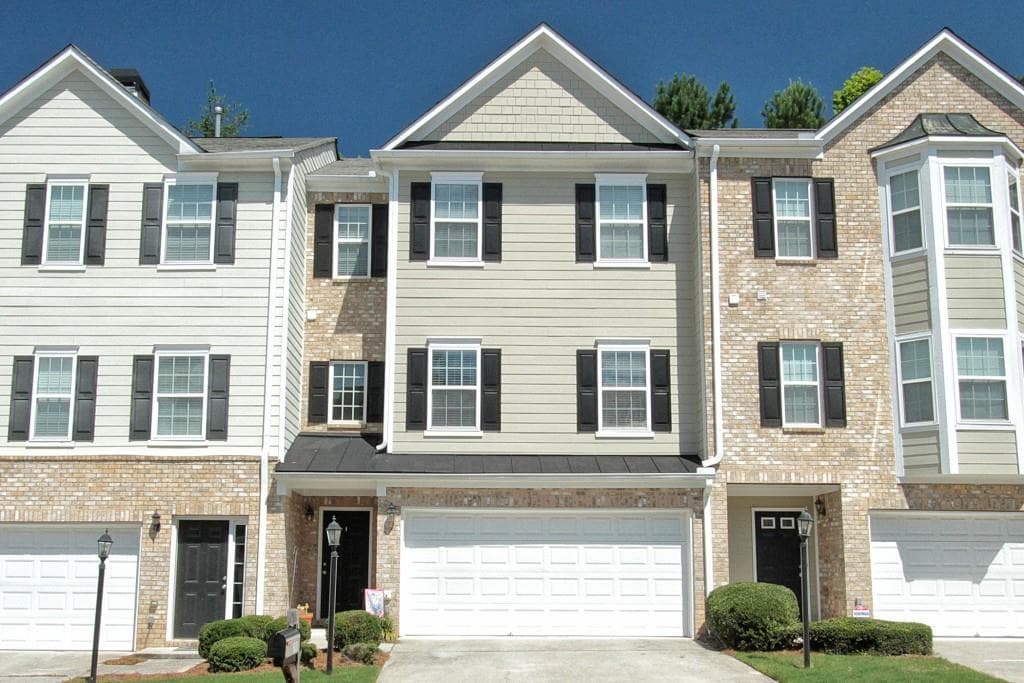 388 Eagle Tiff Drive, Sugar Hill, GA 30518 — most recent listing photo