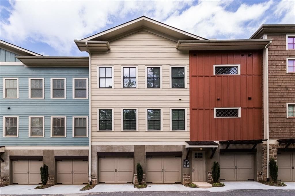 2 bedroom, 1,273 sq ft condominium sold at 1628 Briarcliff Road 17, Atlanta, GA 30306