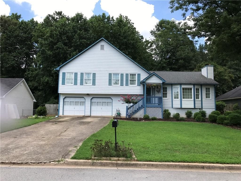4975 Bent Creek Court, Sugar Hill, GA 30518 — most recent listing photo