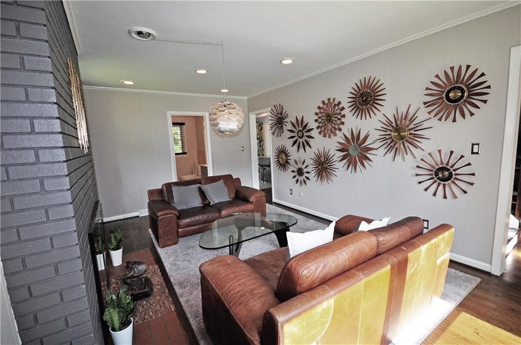 1646 Deerfield Circle, Decatur, GA 30033 — most recent listing photo