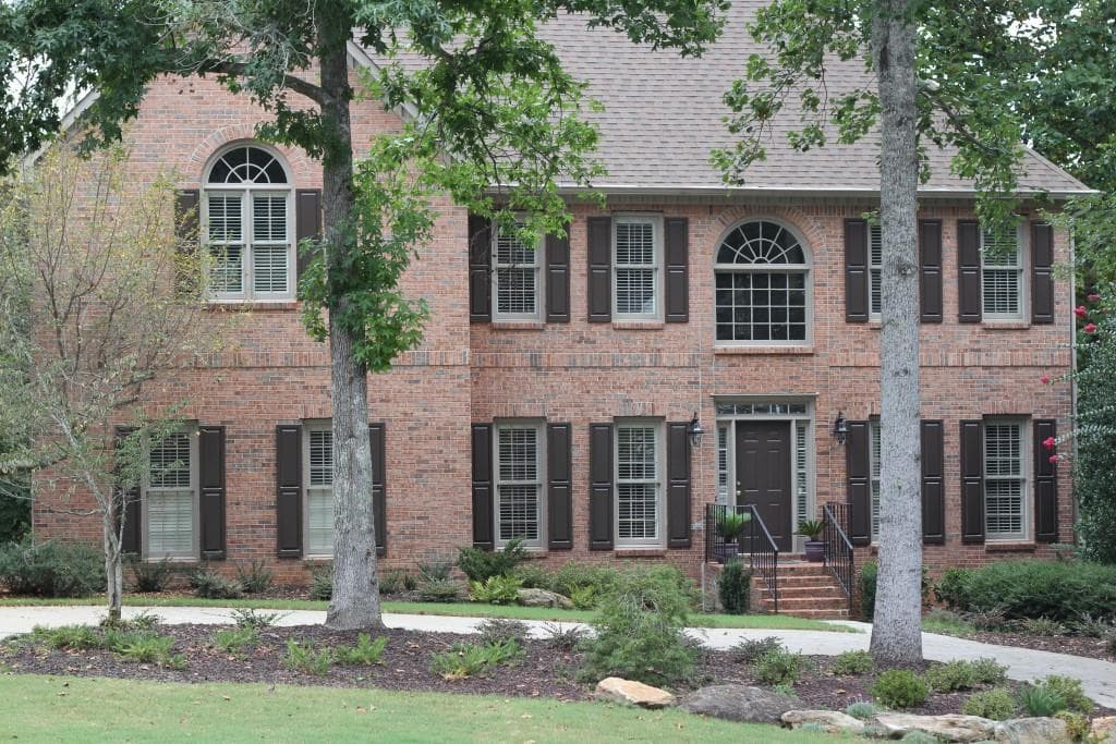 4 bedroom, 3,634 sq ft single family residence sold at 3100 Fenwood Trail, Roswell, GA 30075