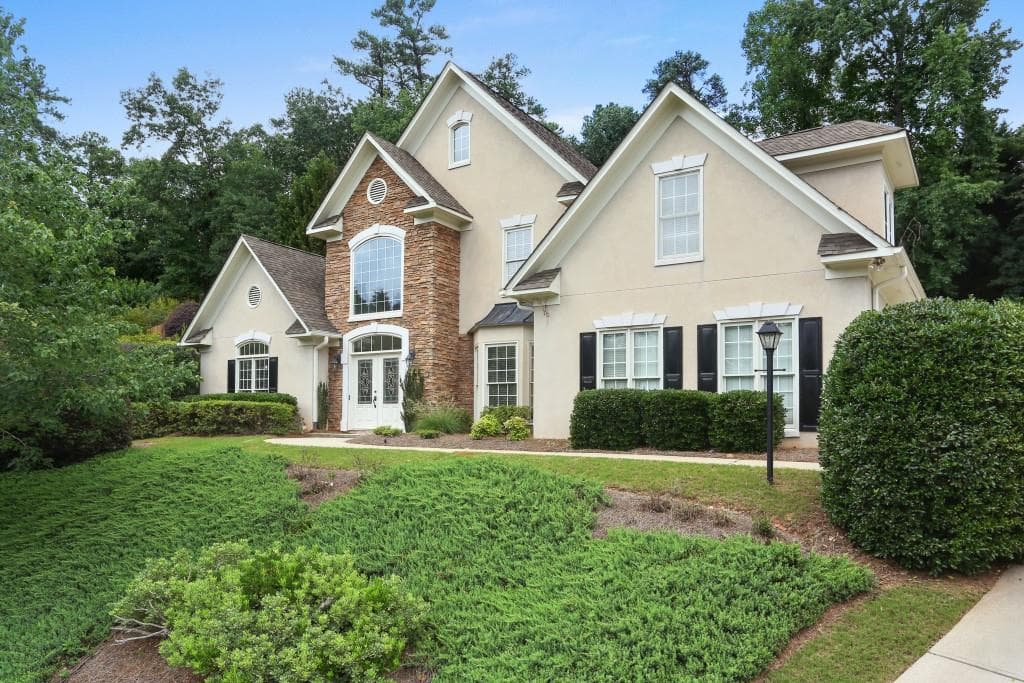 805 Spalding Heights Drive, Sandy Springs, GA 30350 — most recent listing photo