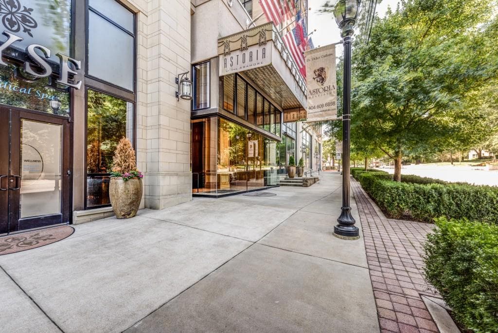 2 bedroom, 1,524 sq ft condominium sold at 2233 Peachtree Road 603, Atlanta, GA 30309