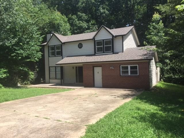 799 Greenhedge Drive, Stone Mountain, GA 30088 — most recent listing photo