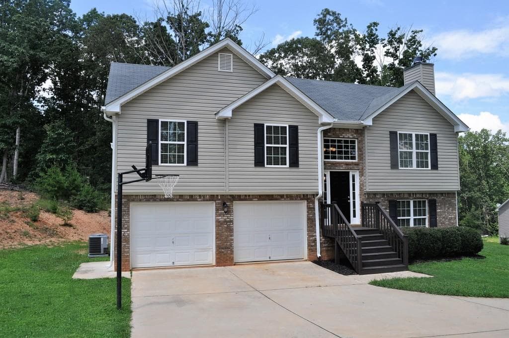 2759 Sawyer Mill Drive, Gainesville, GA 30507 — most recent listing photo
