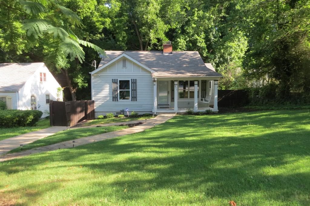 3 bedroom, 964 sq ft single family residence sold at 377 Eleanor Street, Atlanta, GA 30317