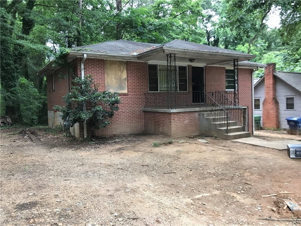 3 bedroom single family residence sold at 188 NW Hemphill school Road, Atlanta, GA 30331